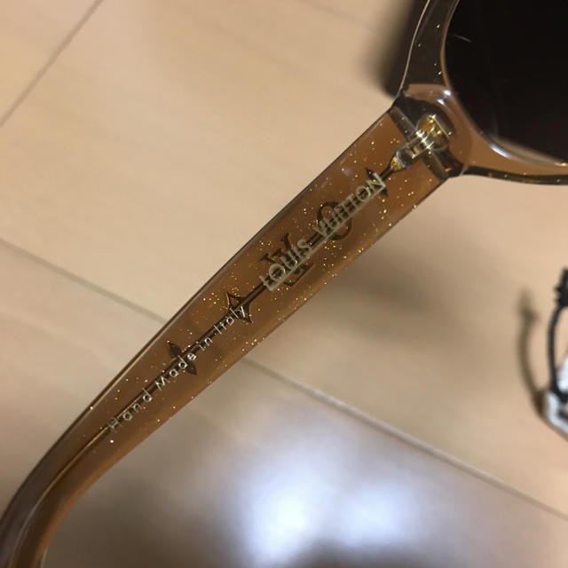 LOUIS VUITTON(ルイヴィトン)の新品同様★LOUIS VUITTON サングラス レディースのファッション小物(サングラス/メガネ)の商品写真