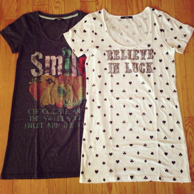 DURAS(デュラス)のロング丈Tシャツ 2枚セット レディースのトップス(Tシャツ(半袖/袖なし))の商品写真
