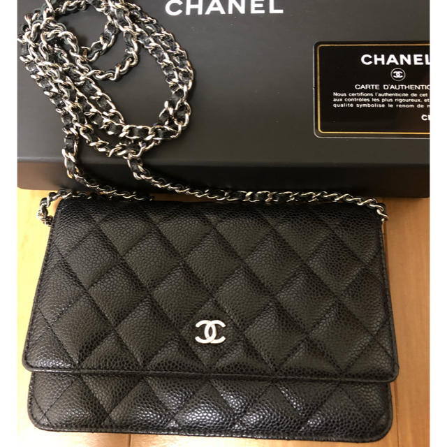 オリジナル チェーンウォレット CHANEL - CHANEL キャビアスキン 美品 シルバー金具 ショルダーバッグ