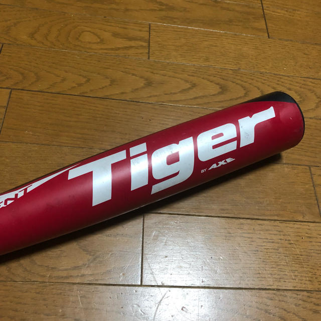 レボルタイガー 軟式 スポーツ/アウトドアの野球(バット)の商品写真