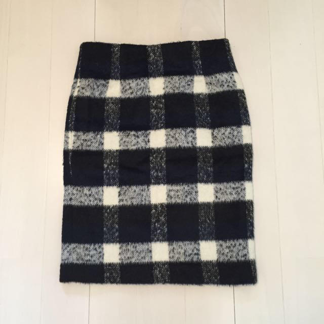 MERCURYDUO(マーキュリーデュオ)のMERCURYDUO/タイトスカート レディースのスカート(ひざ丈スカート)の商品写真