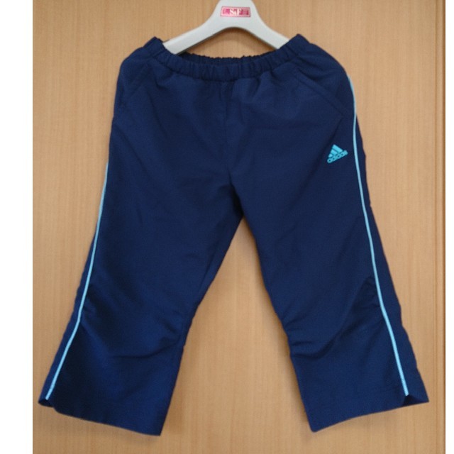 adidas(アディダス)の【adidas】140 トレーニングパンツ キッズ/ベビー/マタニティのキッズ服女の子用(90cm~)(パンツ/スパッツ)の商品写真