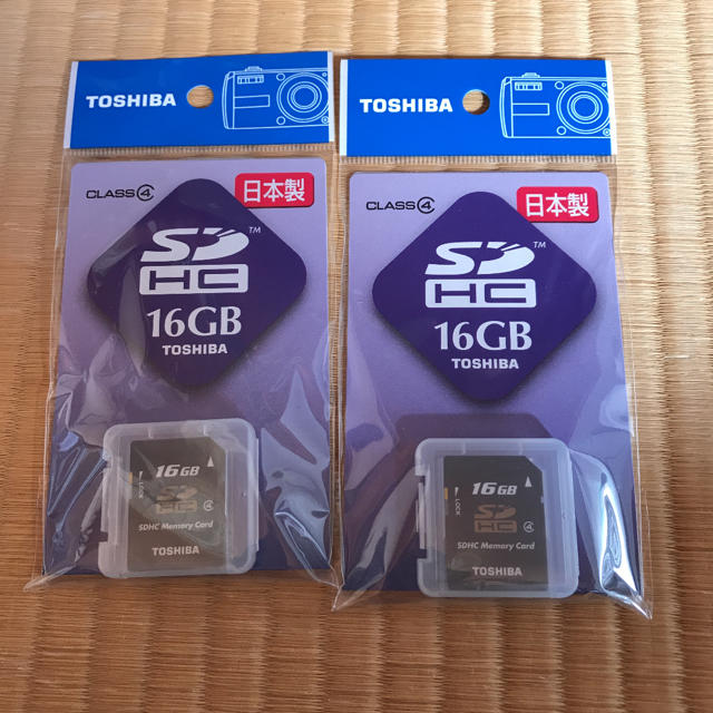 東芝(トウシバ)のしほり様専用☆最終値下げ☆SDHCカード16GB 2個セット スマホ/家電/カメラのPC/タブレット(PC周辺機器)の商品写真