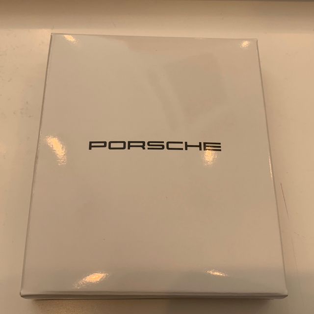 Porsche(ポルシェ)の送料込み ポルシェ スマートフォンリング 非売品 箱付き スマホ/家電/カメラのスマホアクセサリー(モバイルケース/カバー)の商品写真