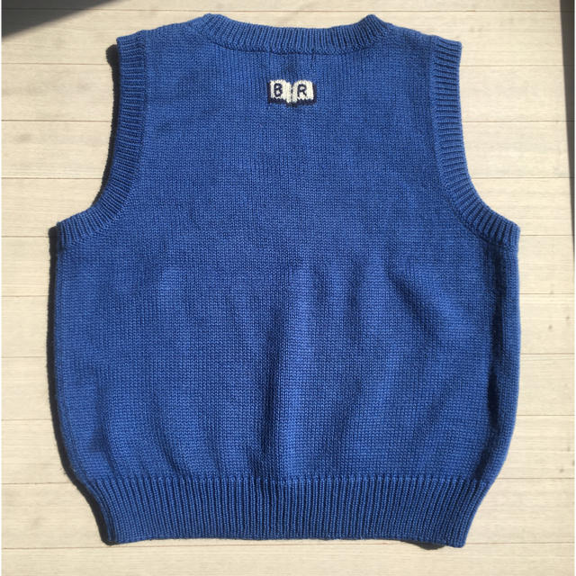 familiar(ファミリア)のファミリア  ベスト　120サイズ キッズ/ベビー/マタニティのキッズ服女の子用(90cm~)(ニット)の商品写真