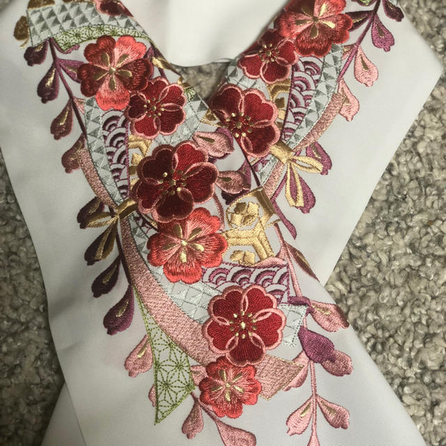 豪華刺繍 半襟 卒業式 成人式  結婚式 パーティー などに