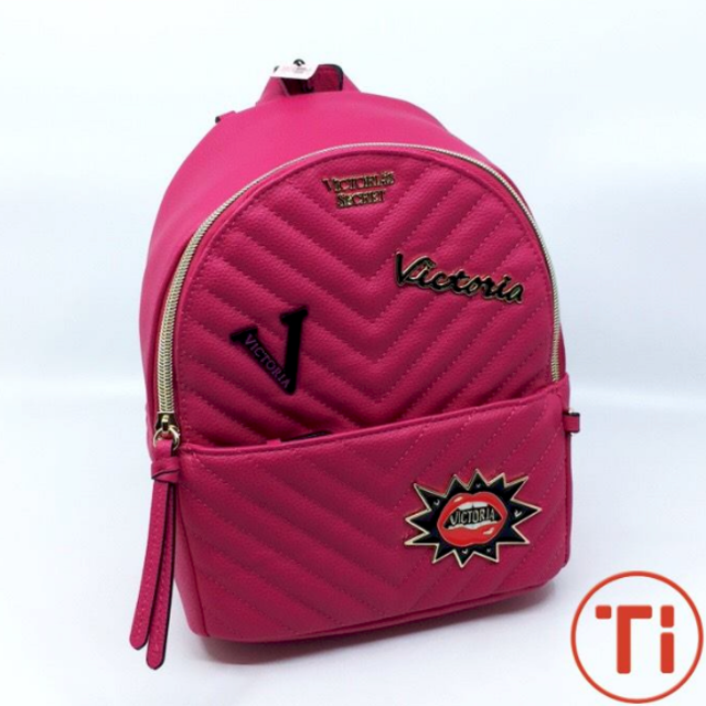 Victoria's Secret(ヴィクトリアズシークレット)のVictoria's Secret Embellished バックパック レディースのバッグ(リュック/バックパック)の商品写真