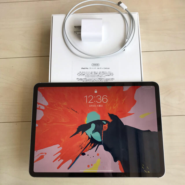 iPad Pro 11インチ Cellularモデル 256GB docomoタブレット