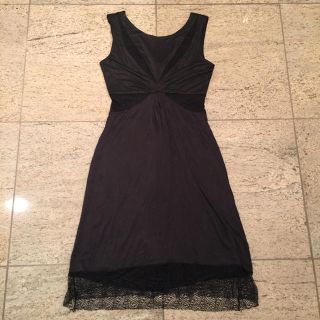 ビーシービージーマックスアズリア(BCBGMAXAZRIA)のBCBGMAXAZRIA  ワンピース★ブラック★XS★レース★アセテート素材(ひざ丈ワンピース)