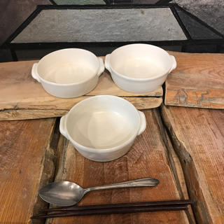 新品 陶器 陶芸作家 人気のグラタン皿3枚B(小さめ)(食器)
