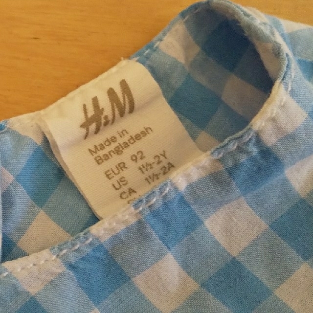 H&M(エイチアンドエム)のH&M  ギンガムチェックワンピース 90 キッズ/ベビー/マタニティのキッズ服女の子用(90cm~)(ワンピース)の商品写真