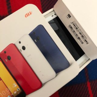 ハリウッドトレーディングカンパニー(HTC)のhtc j butterfly 白(スマートフォン本体)