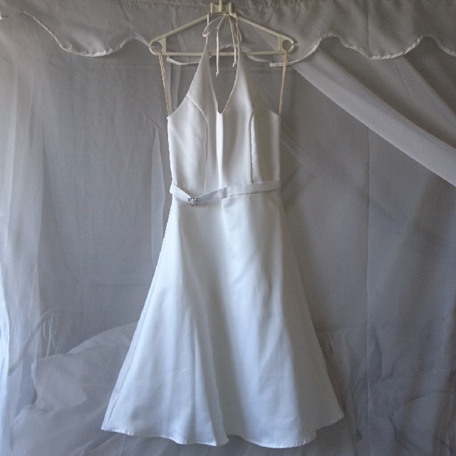 新品未使用 ホルターネック 純白ドレス ワンピース ホワイト