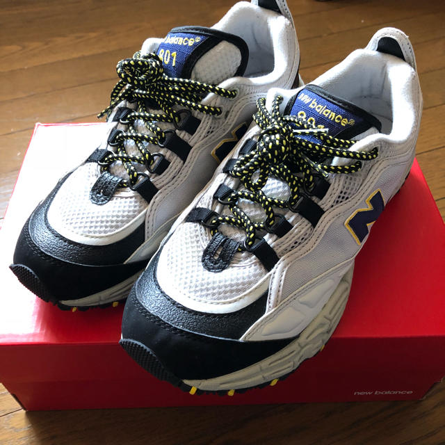 New Balance(ニューバランス)のnew balance M801AT 801 ニューバランス US9 27 メンズの靴/シューズ(スニーカー)の商品写真