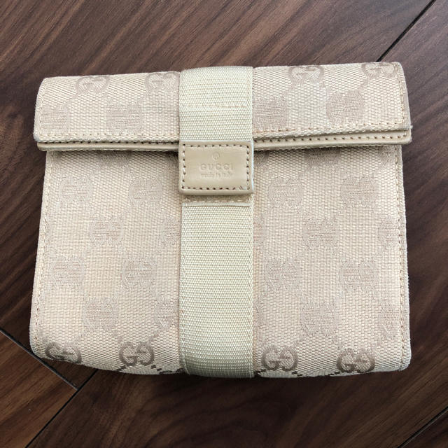 Gucci(グッチ)のGUCCI ポーチ  レディースのファッション小物(ポーチ)の商品写真