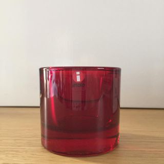 イッタラ(iittala)のマリメッコ ×イッタラ Kivi 廃盤 レッド キャンドルホルダー(置物)