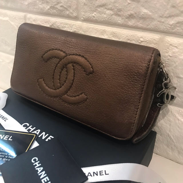 CHANEL(シャネル)のはさはさはさ様専用 正規品 美品 シャネル 長財布 キャビアスキン ブロンズ レディースのファッション小物(財布)の商品写真