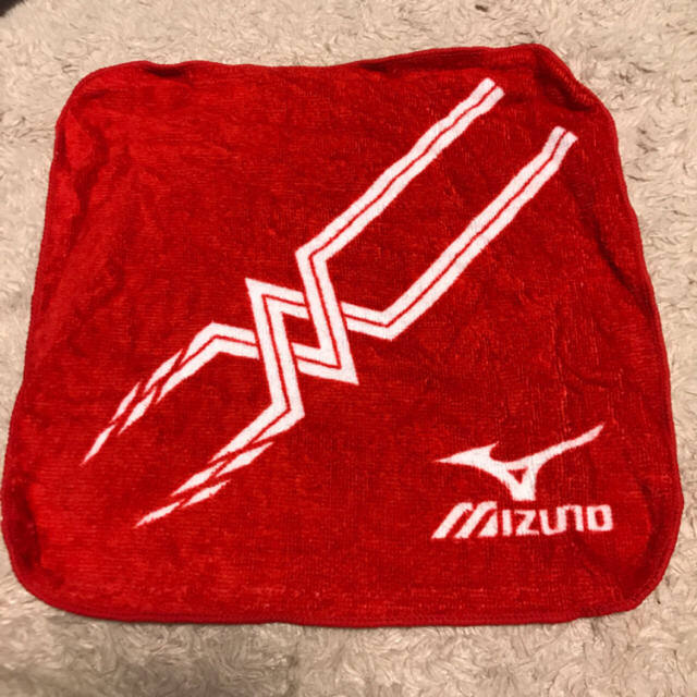 MIZUNO(ミズノ)のMIZUNOストラップと新品タオル スポーツ/アウトドアのスポーツ/アウトドア その他(その他)の商品写真