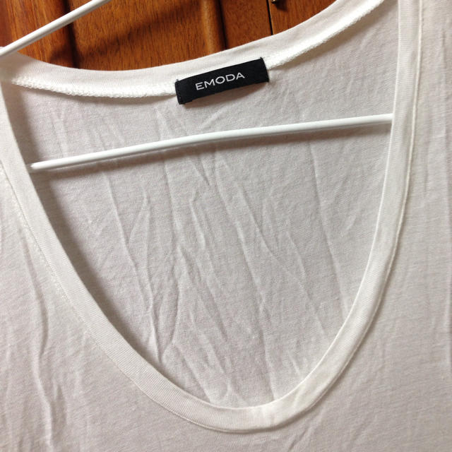 EMODA(エモダ)のEMODA 薔薇ノースリーブ レディースのトップス(Tシャツ(半袖/袖なし))の商品写真