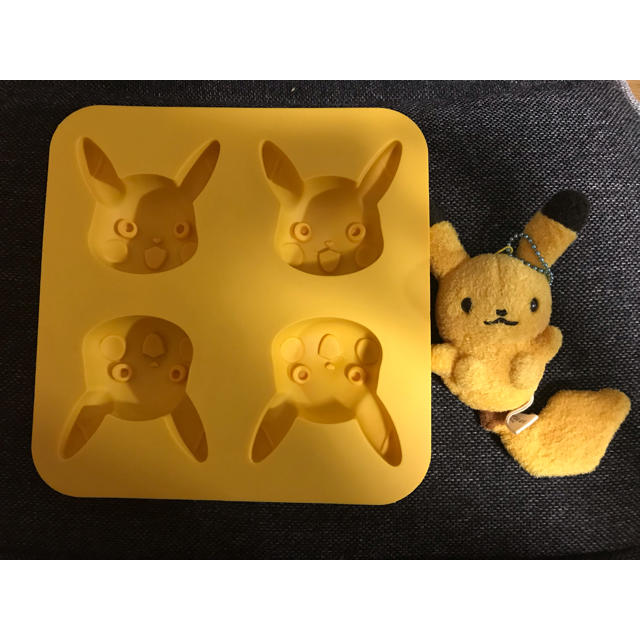 ポケモン(ポケモン)のピカチュウ シリコン型 インテリア/住まい/日用品のキッチン/食器(調理道具/製菓道具)の商品写真