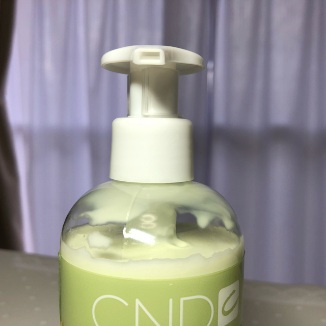 CND(シーエヌディー)のセンセーション ハンド&ボディローション(シトラス&グリーンティー)新品未使用 コスメ/美容のボディケア(ボディローション/ミルク)の商品写真