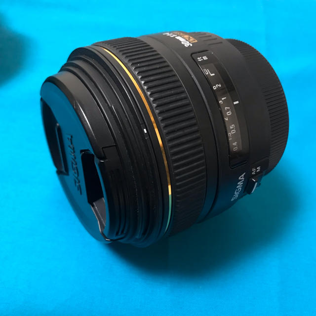 SIGMA(シグマ)のシグマ 30mm F1.4 DC HSM キヤノン用 スマホ/家電/カメラのカメラ(レンズ(単焦点))の商品写真