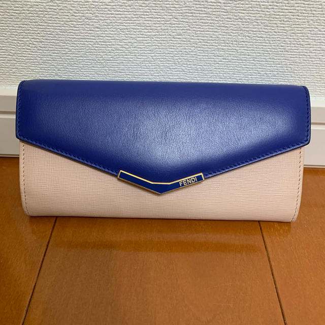 FENDI(フェンディ)の【ゆっちゃん9553様専用】FENDI  フェンディ  財布 レディースのファッション小物(財布)の商品写真