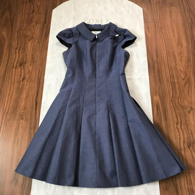 魅了
René - 美品♡ Rene ネイビー お襟つき フロントジッパー ワンピース 36 ひざ丈ワンピース 魅了
René - 美品♡ Rene ネイビー お襟つき フロントジッパー ワンピース 36 ひざ丈ワンピース