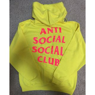 アンチ(ANTI)の AntiSocial assc EOS YELLOW HOODパーカー 再値下(パーカー)