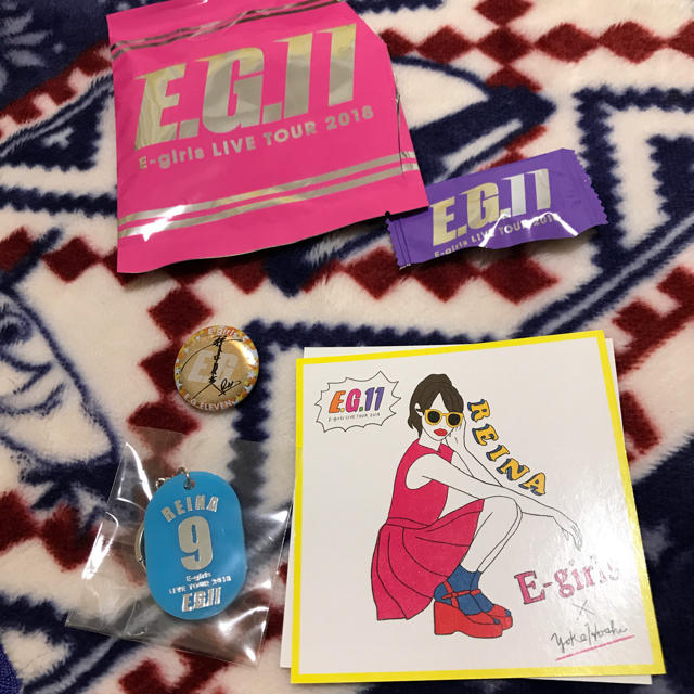 E-girls(イーガールズ)のE-girls LIVE TOUR 2018 グッズ 鷲尾伶菜 藤井夏恋 エンタメ/ホビーのタレントグッズ(アイドルグッズ)の商品写真