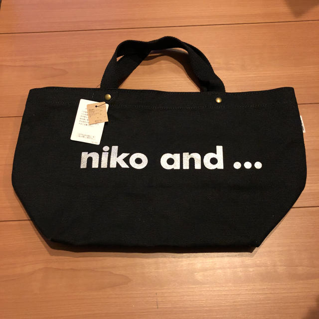 niko and...(ニコアンド)のniko and…  トートバック 黒 新品未使用 レディースのバッグ(トートバッグ)の商品写真