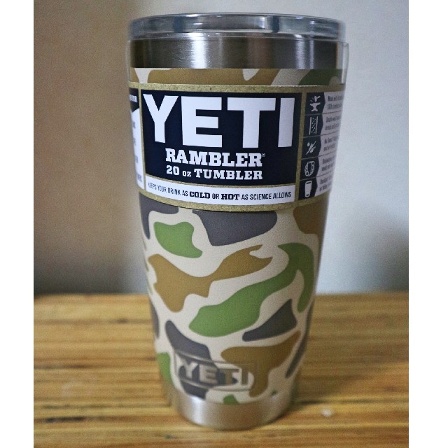 新品未使用品YETI タンブラー 20oz 人気の日本未発売カラーのカモ柄です