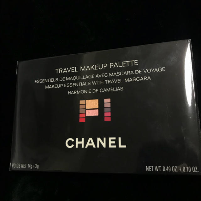 CHANEL travel palet