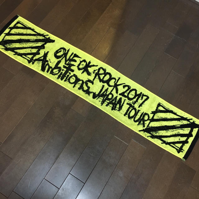 ONE OK ROCK ワンオク マフラータオル エンタメ/ホビーのタレントグッズ(ミュージシャン)の商品写真