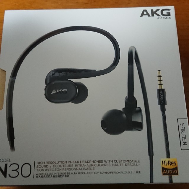 AKG N30 スマホ/家電/カメラのオーディオ機器(ヘッドフォン/イヤフォン)の商品写真