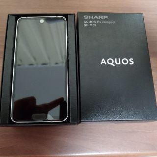 SHARP AQUOS R2 Compact SH-M09 ディープホワイト SHARP AQUOS R2 Compact SH-M09 ディープホワイト