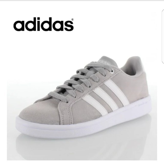 新品adidasスニーカー