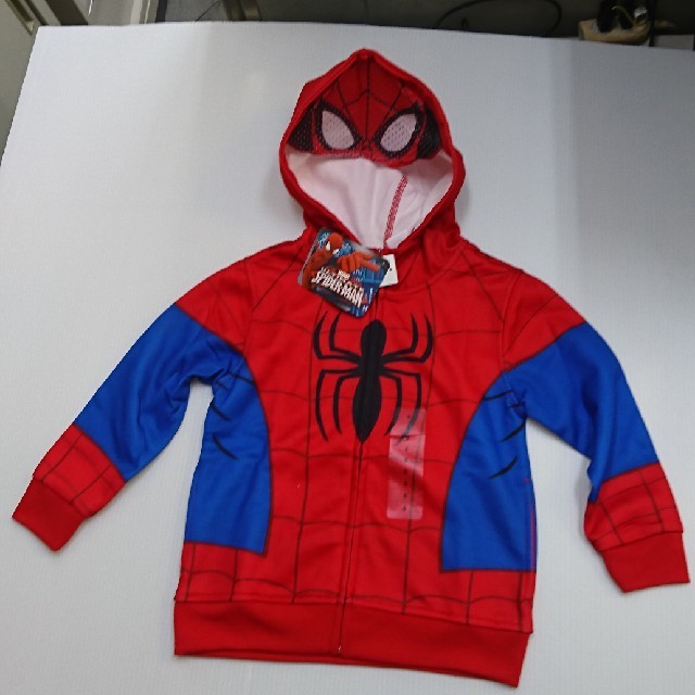 MARVEL(マーベル)のキッズ パーカー(スパイダーマン) キッズ/ベビー/マタニティのキッズ服男の子用(90cm~)(ジャケット/上着)の商品写真