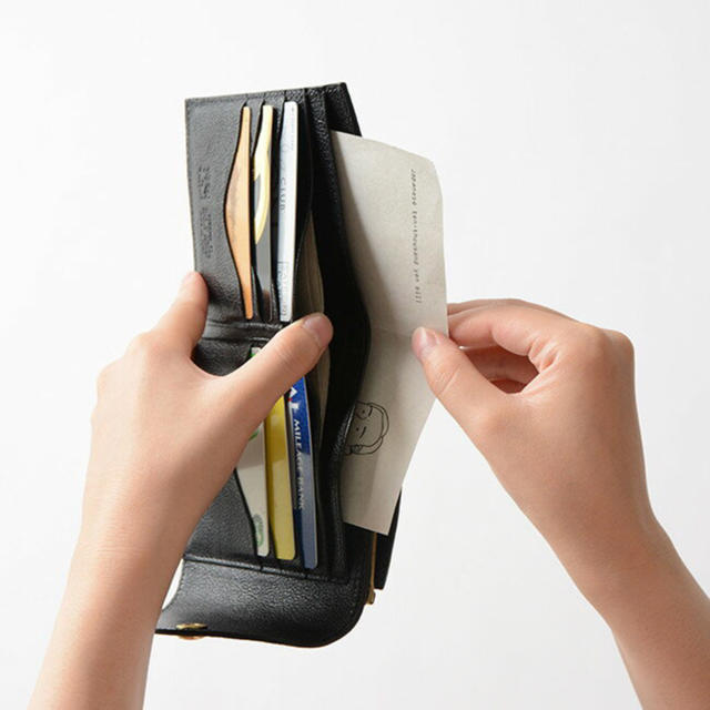 IL BISONTE(イルビゾンテ)のイルビゾンテ がま口 財布  限定品 レッド レディースのファッション小物(財布)の商品写真