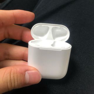 アップル(Apple)のAirpods ケースのみ(ヘッドフォン/イヤフォン)