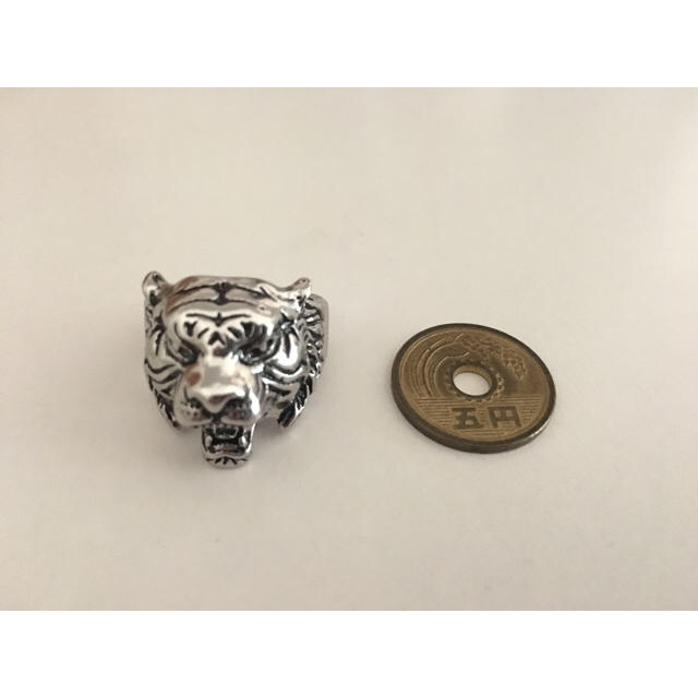 タイガー 虎 トラ 指輪 シルバーリング アクセサリー アニマル US9 メンズのアクセサリー(リング(指輪))の商品写真