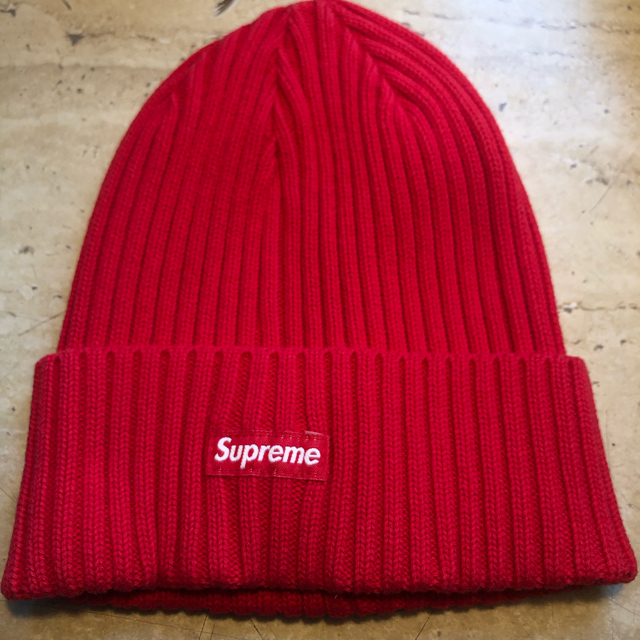 Supreme(シュプリーム)のSUPREME overdyed beanie purple 紫&赤 メンズの帽子(ニット帽/ビーニー)の商品写真