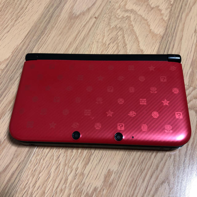 美品  3DS LL 付属品外箱あり。完動品