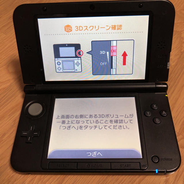 美品  3DS LL 付属品外箱あり。完動品