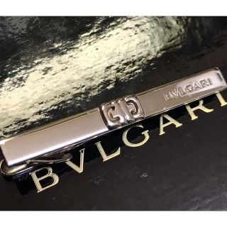 BVLGARI 日本限定 タイバー ライトゴールド Bロゴ ネクタイピン