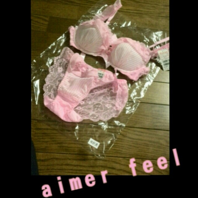 aimer feel(エメフィール)のエメ❤ガーリーブラショ❤新品タグ付B75 レディースのレディース その他(セット/コーデ)の商品写真