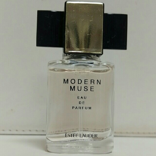 Estee Lauder(エスティローダー)の❮新品❯エスティローダー　香水 コスメ/美容の香水(香水(女性用))の商品写真