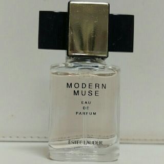 エスティローダー(Estee Lauder)の❮新品❯エスティローダー　香水(香水(女性用))