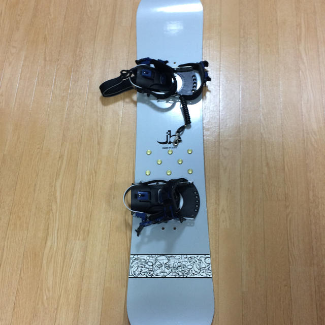 スノボ板 ビンディング セット スポーツ/アウトドアのスノーボード(ボード)の商品写真
