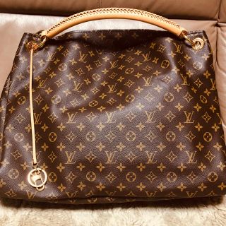 4ページ目 - ヴィトン(LOUIS VUITTON) チャーム トートバッグ 4ページ目 - ヴィトン(LOUIS VUITTON) チャーム トートバッグ